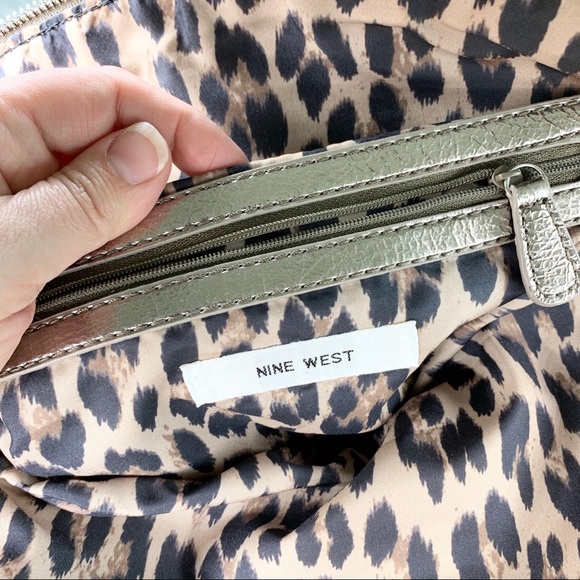 NINE WEST Pale Bronze Zip Magnet Fold Clutch Purse - Picture 6 of 8